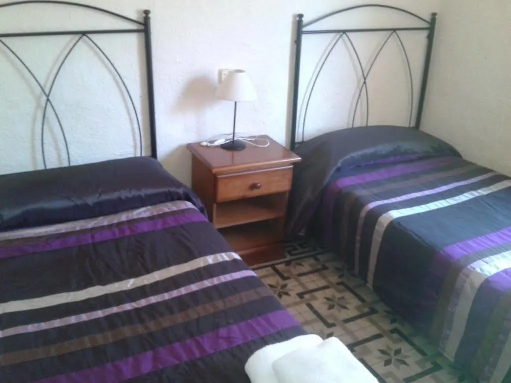Hostal Santa Teresa Reus Affittacamere